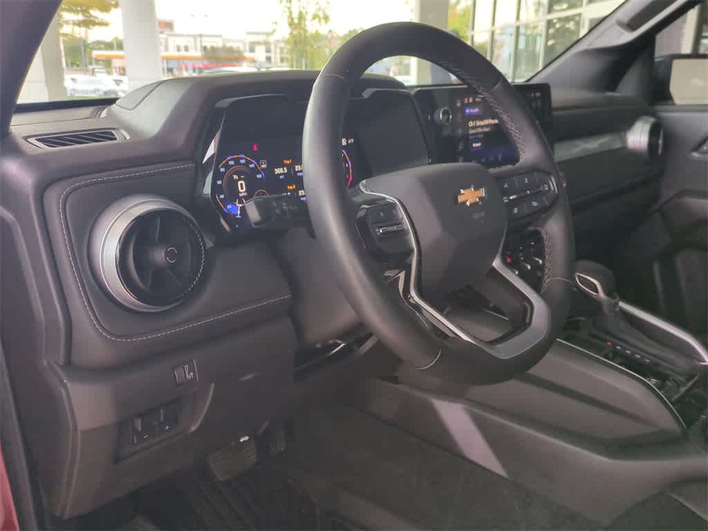 Thumbnail: 2024 Chevrolet Colorado - 10