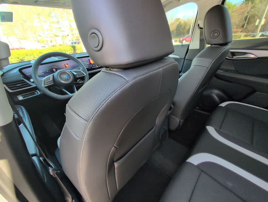 Thumbnail: 2025 Buick Envision - 18