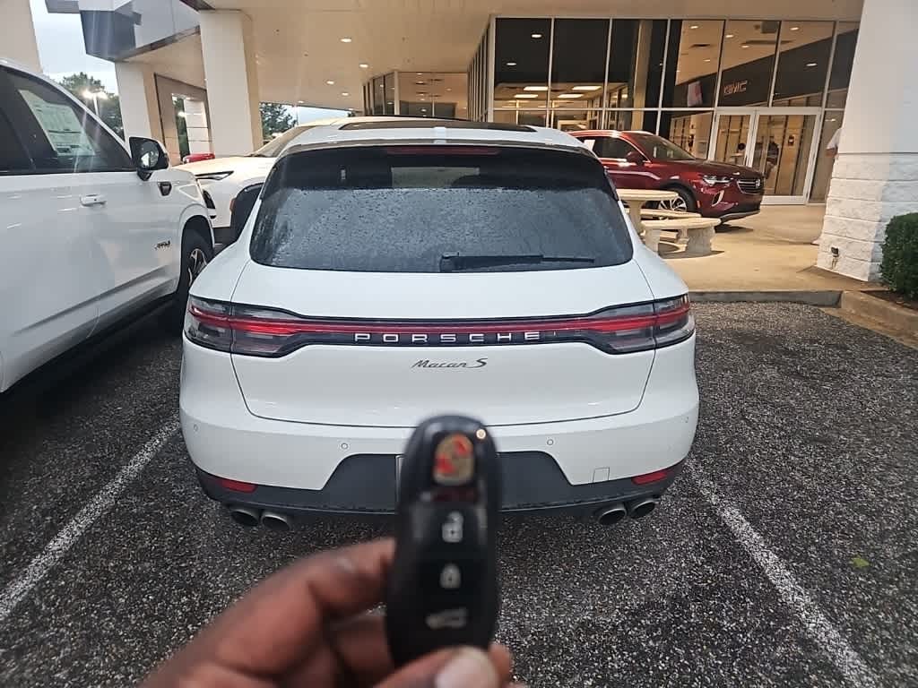 2021 Porsche Macan S 5