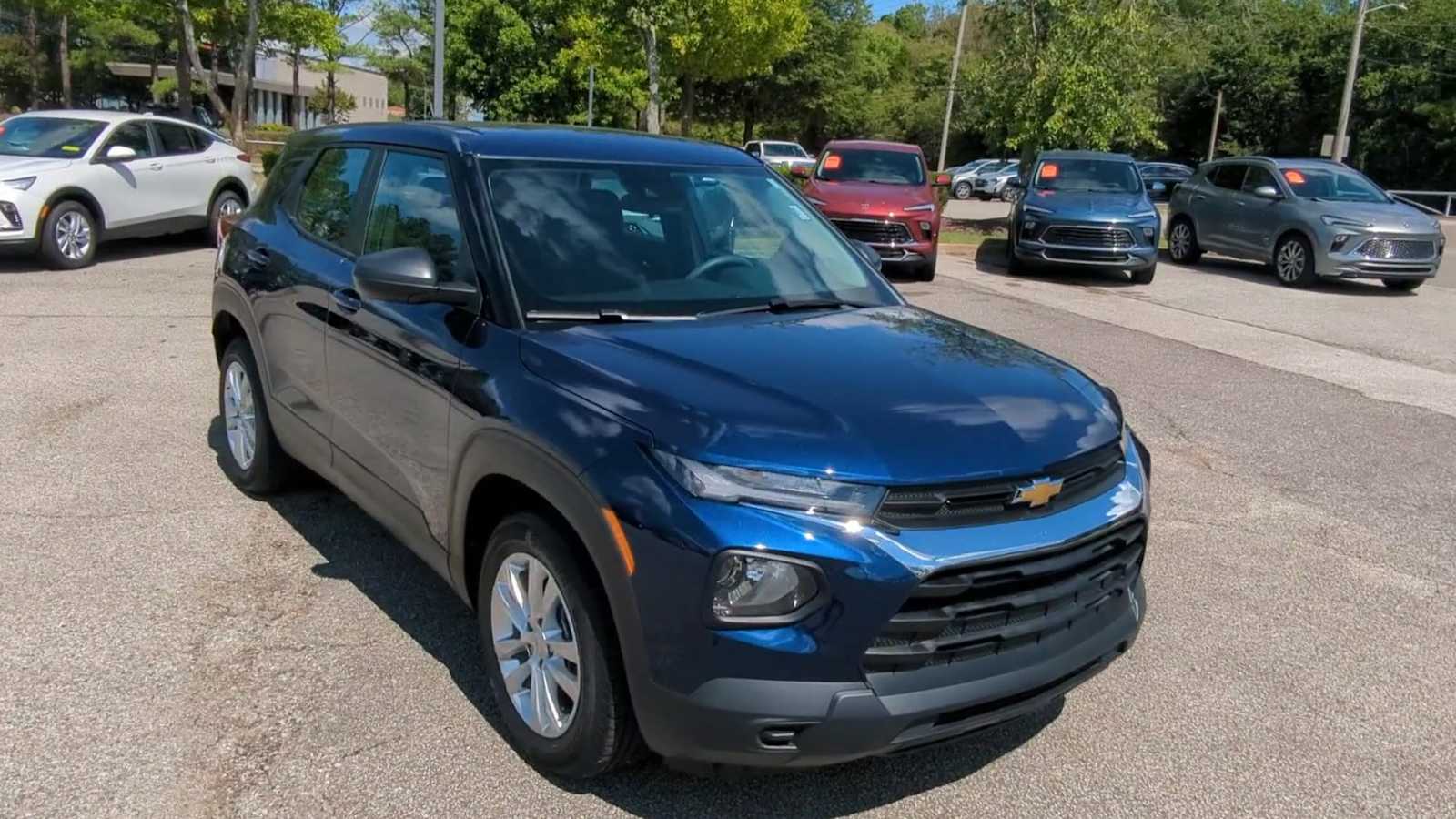 2023 Chevrolet TrailBlazer LS 8