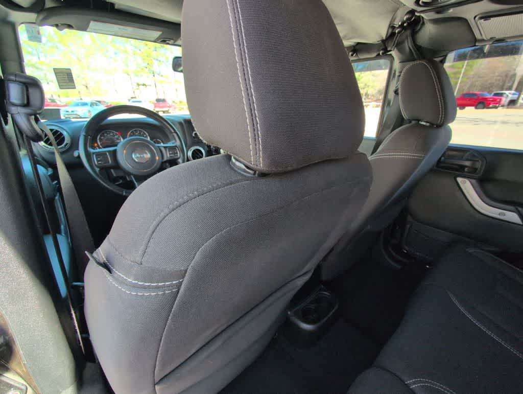 Thumbnail: 2017 Jeep Wrangler - 19