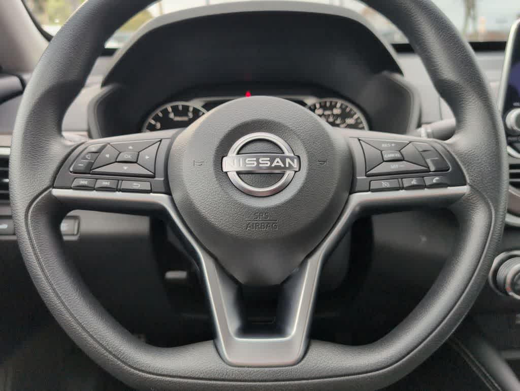 Thumbnail: 2023 Nissan Altima - 22