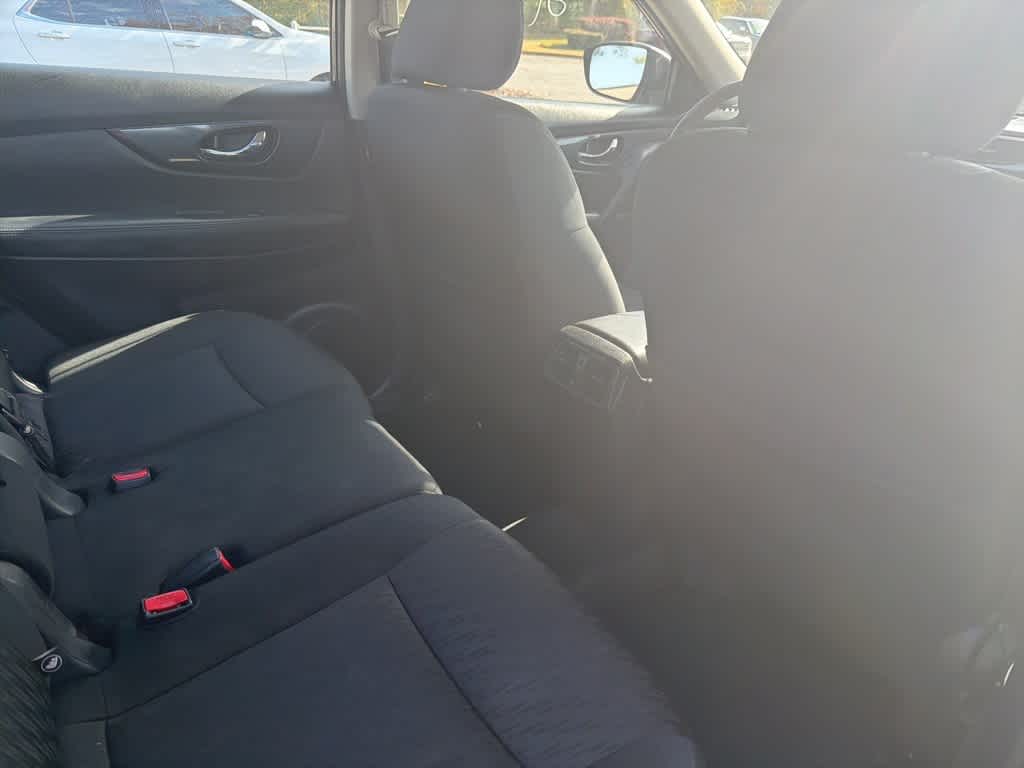 Thumbnail: 2018 Nissan Rogue - 10