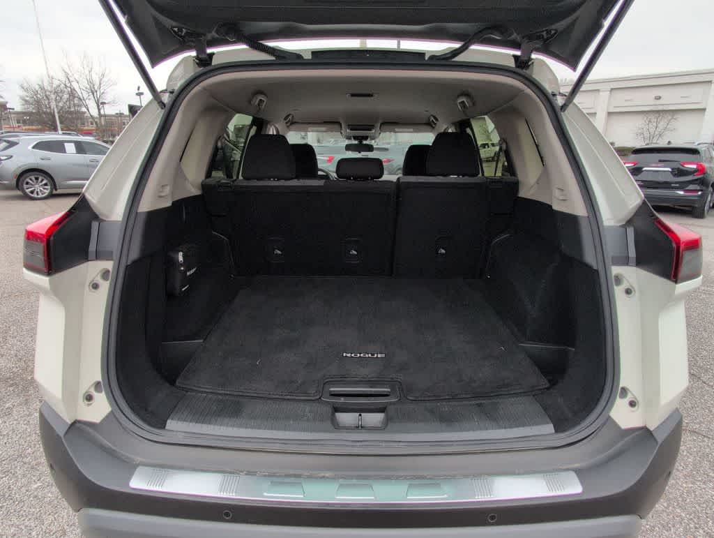 Thumbnail: 2023 Nissan Rogue - 33