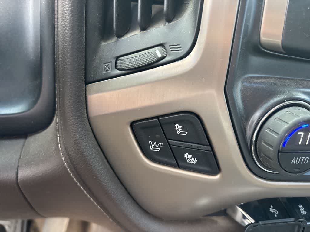 Thumbnail: 2015 GMC Sierra 3500 - 9