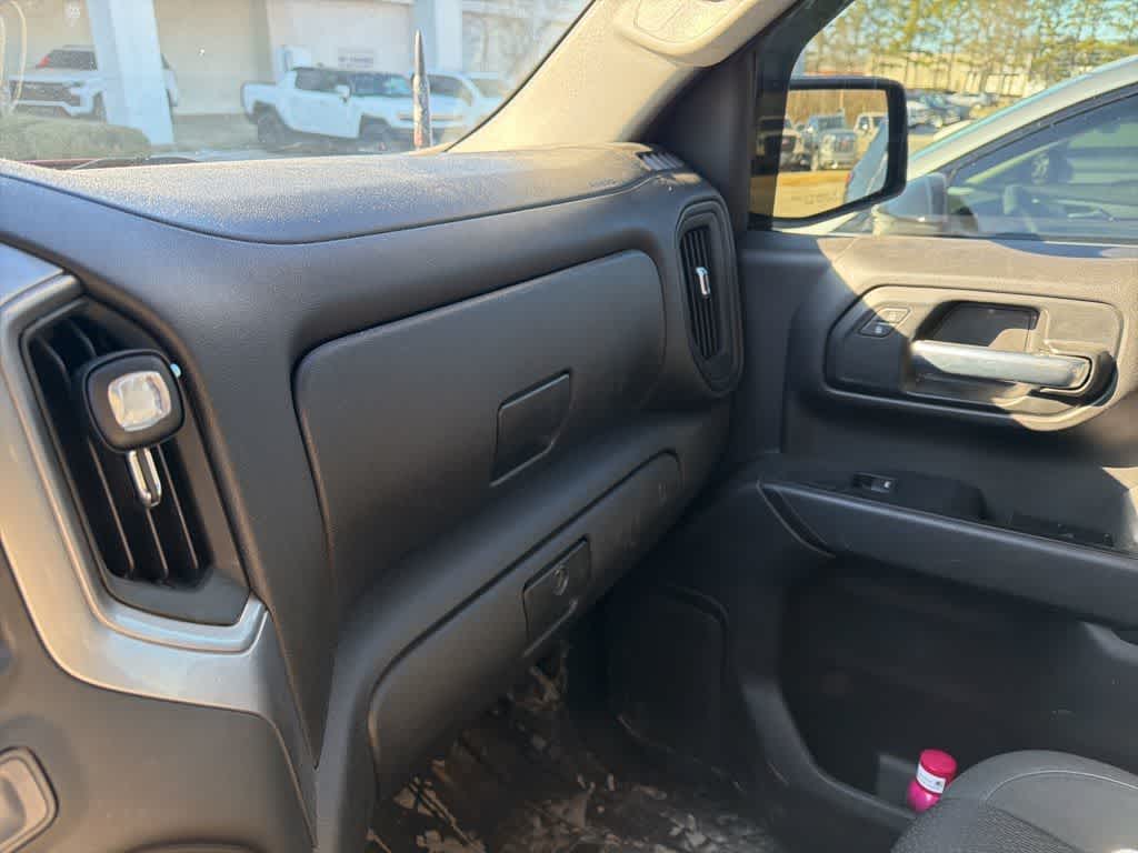 Thumbnail: 2019 Chevrolet Silverado 1500 - 11