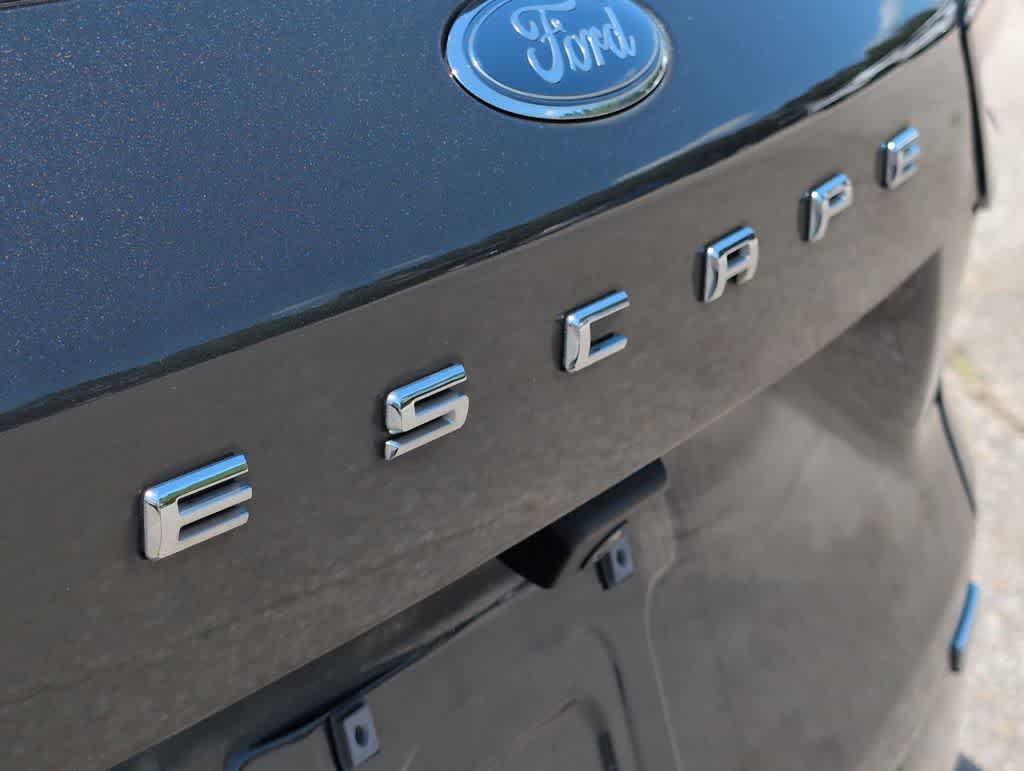 Thumbnail: 2020 Ford Escape - 12