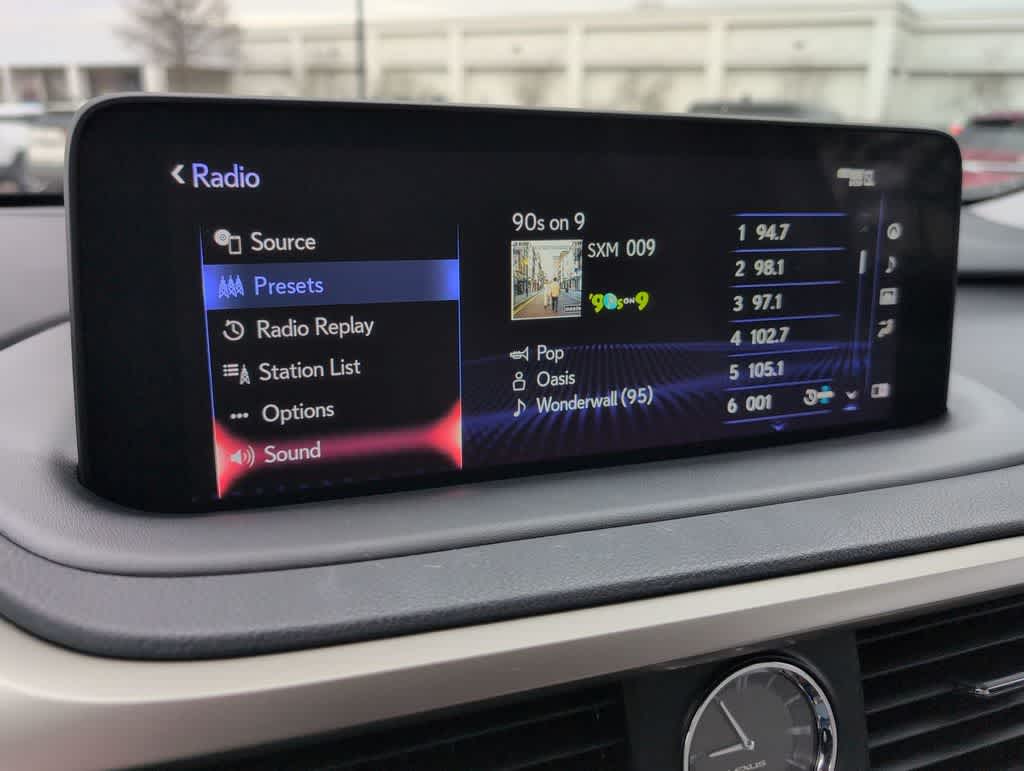 Thumbnail: 2020 Lexus RX - 31