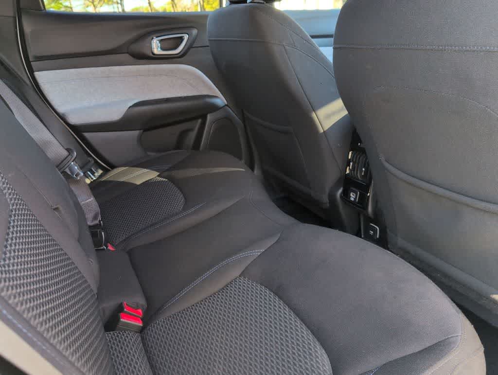 Thumbnail: 2023 Jeep Compass - 20