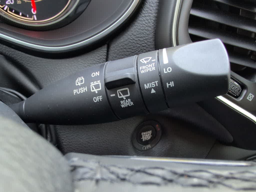 Thumbnail: 2019 Jeep Cherokee - 28