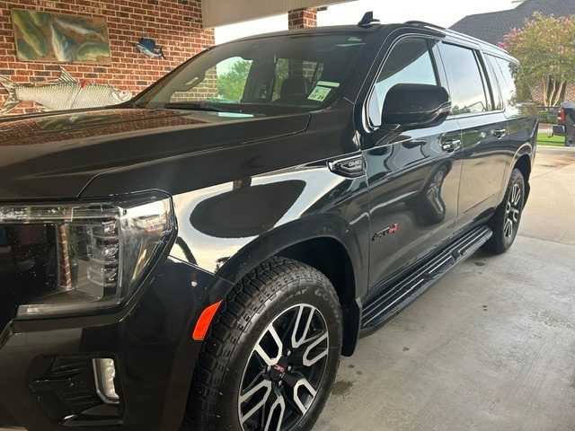 Thumbnail: 2022 GMC Yukon XL - 2
