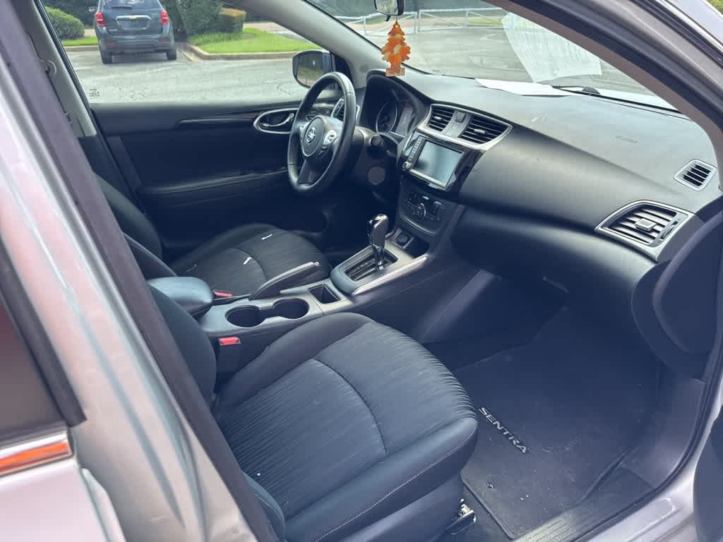 Thumbnail: 2019 Nissan Sentra - 9