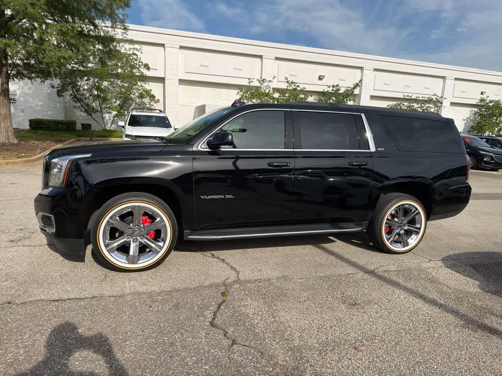 Thumbnail: 2020 GMC Yukon XL - 3