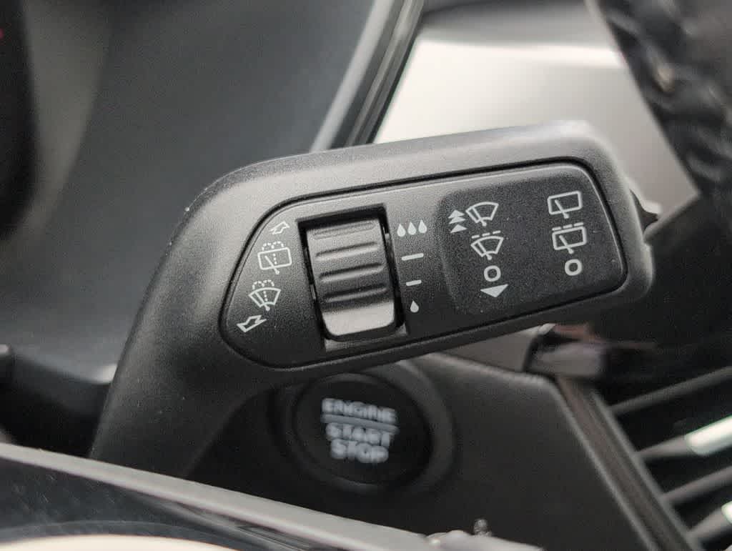 Thumbnail: 2023 Ford Escape - 25