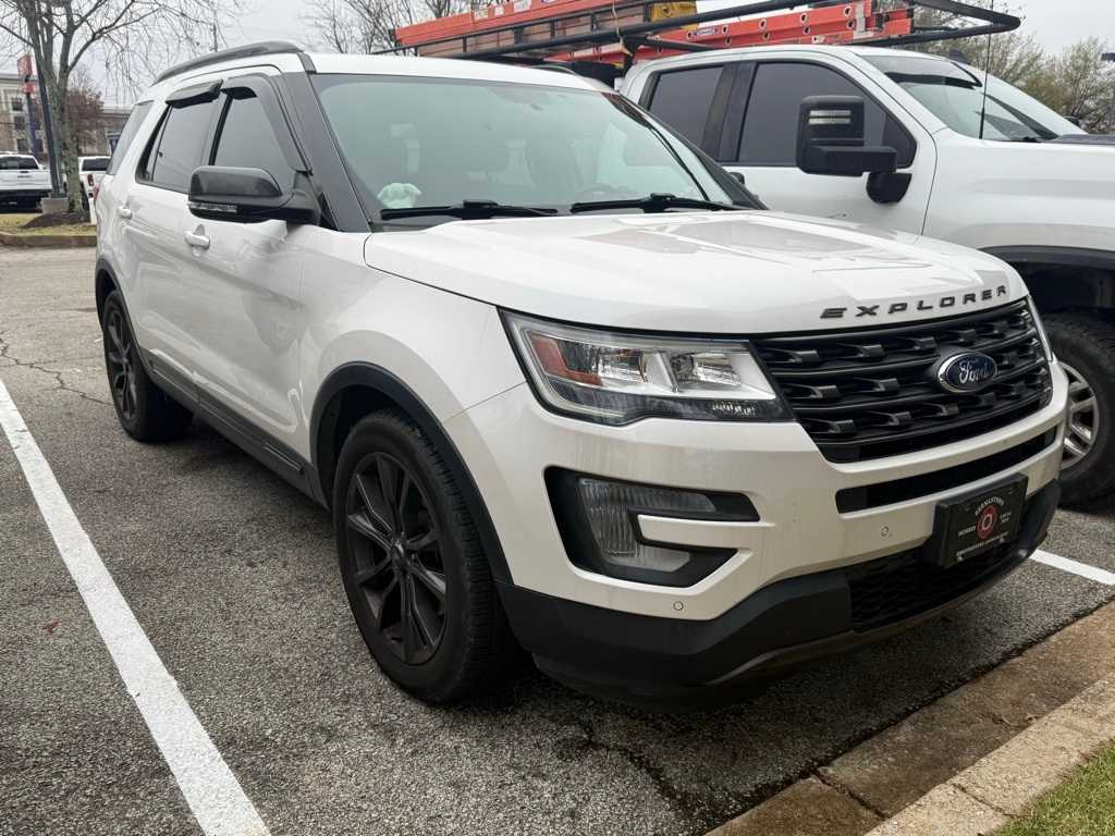 Thumbnail: 2017 Ford Explorer - 10