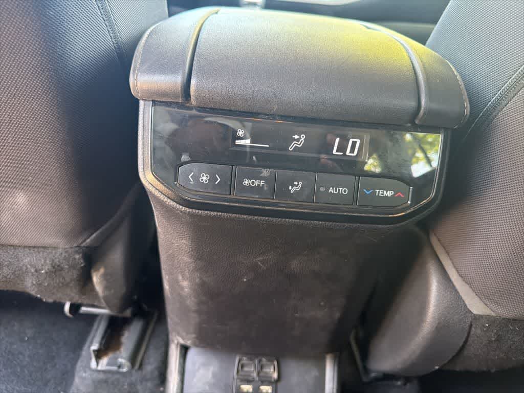 Thumbnail: 2021 Toyota Highlander - 20