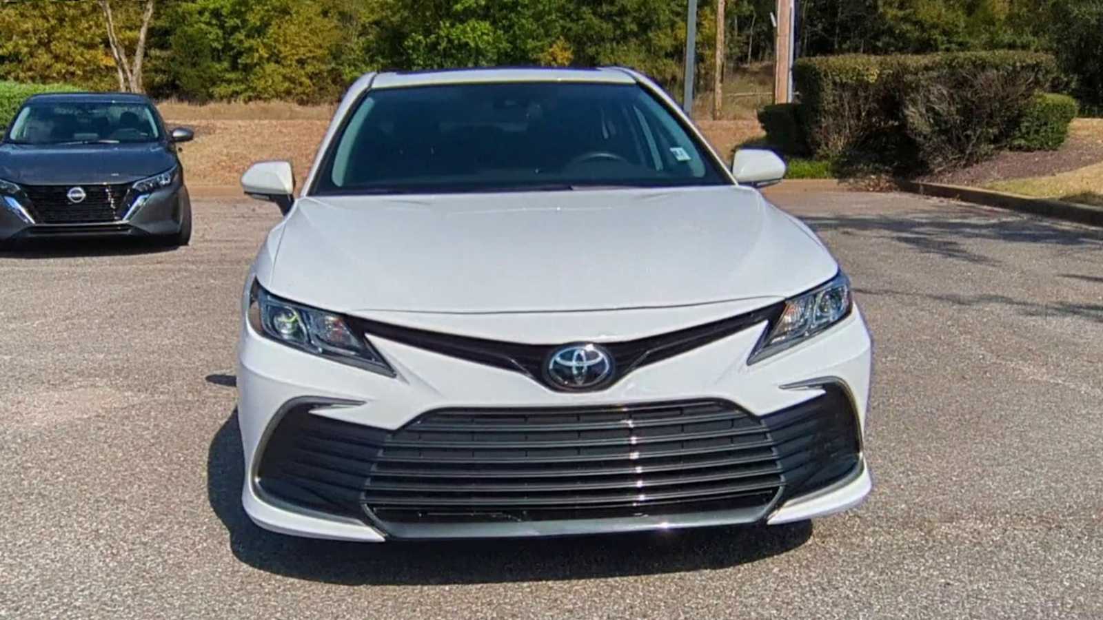 2022 Toyota Camry LE 3