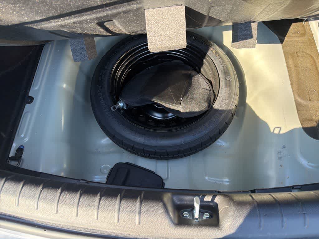 Thumbnail: 2023 Kia Rio - 24