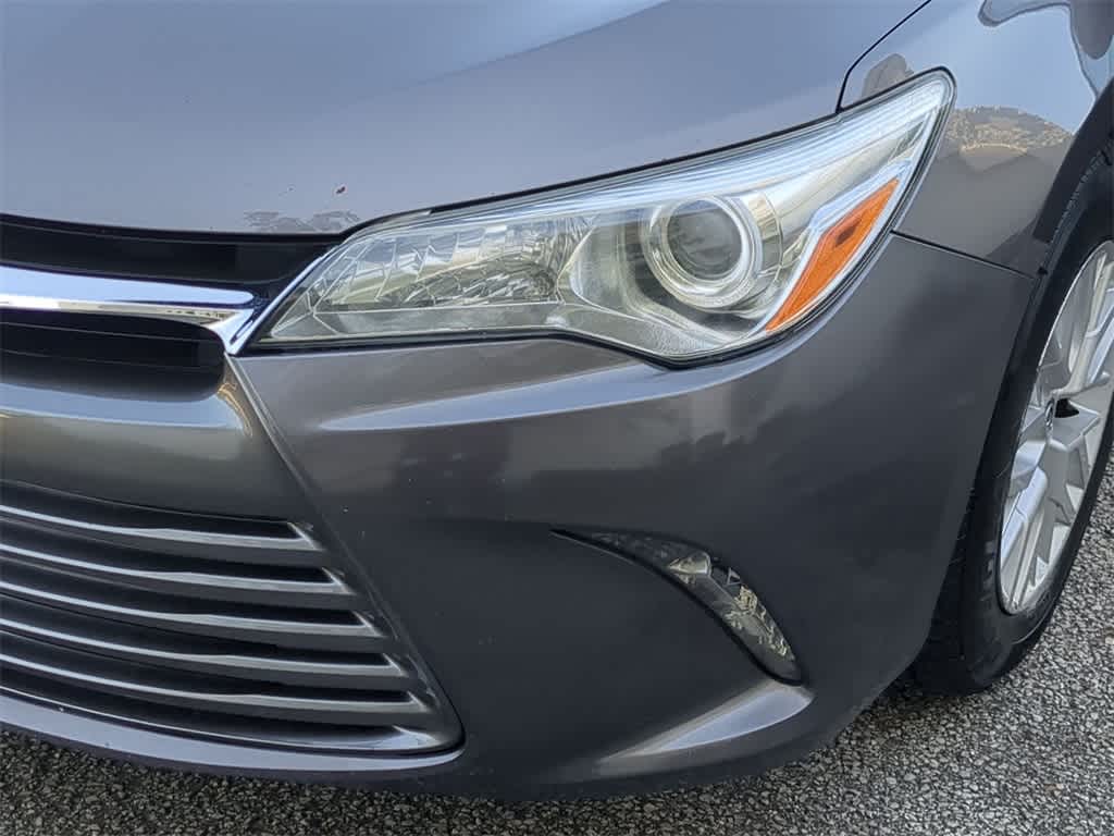 2017 Toyota Camry LE 11