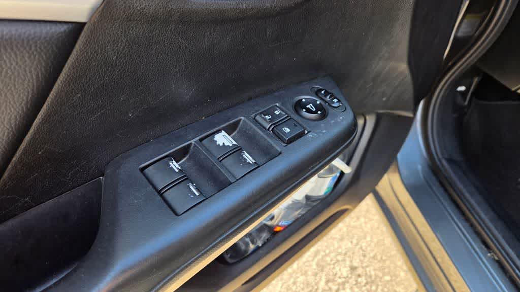 Thumbnail: 2013 Honda Civic - 9