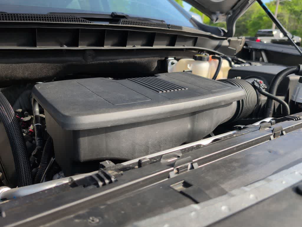 Thumbnail: 2025 Chevrolet Tahoe - 15