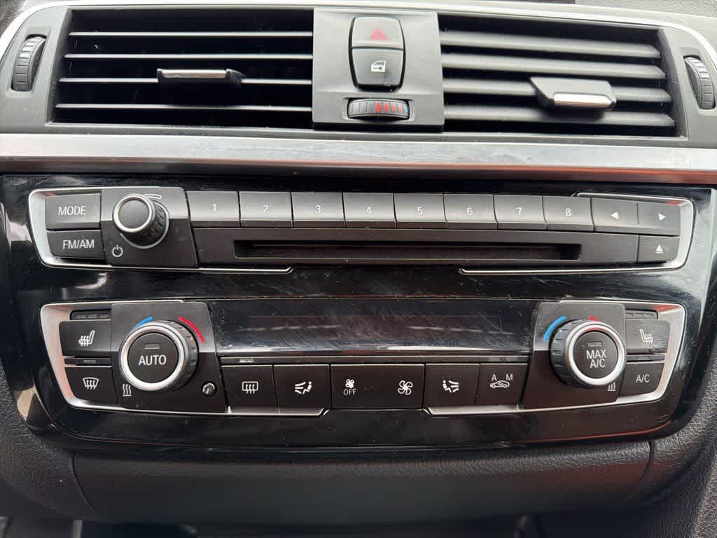 Thumbnail: 2017 BMW 3 Series - 13