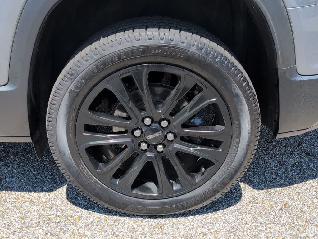 Thumbnail: 2022 GMC Acadia - 14