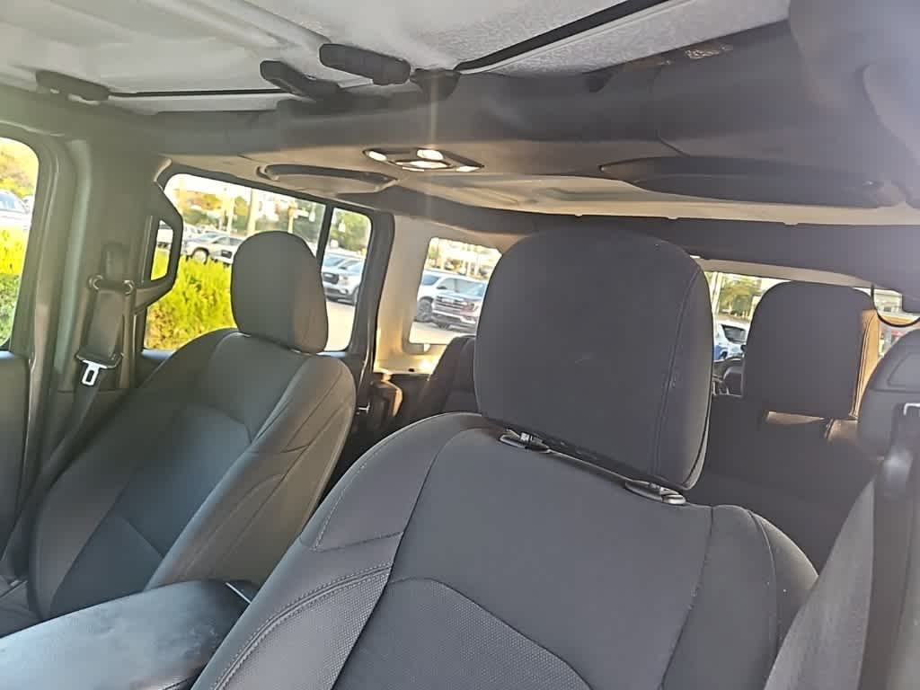 Thumbnail: 2020 Jeep Wrangler - 4