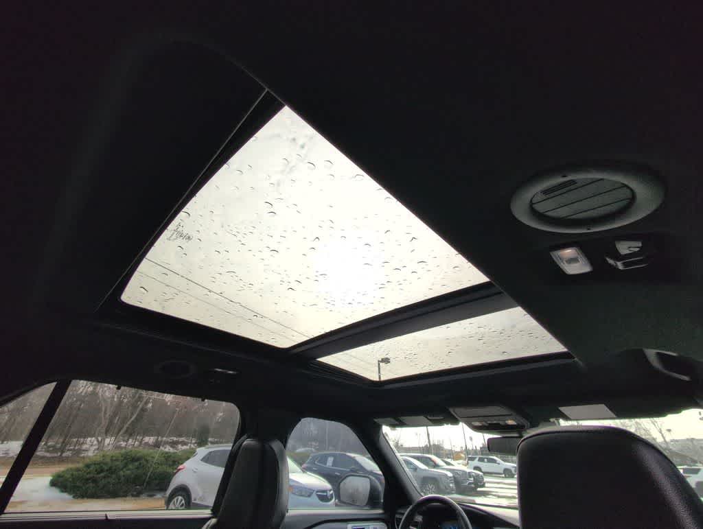 Thumbnail: 2020 Ford Explorer - 22