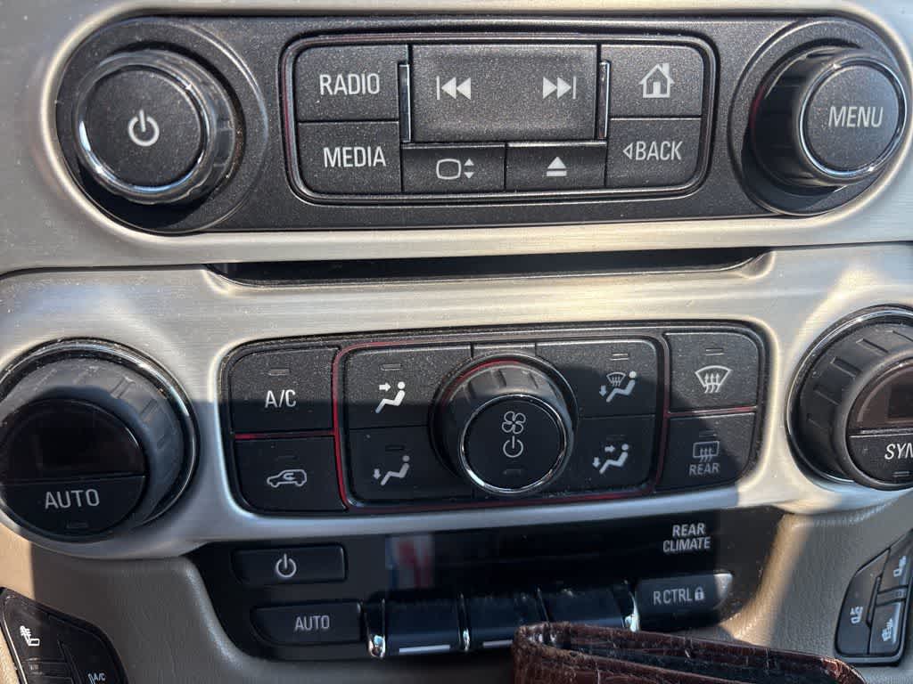 Thumbnail: 2016 GMC Yukon - 23