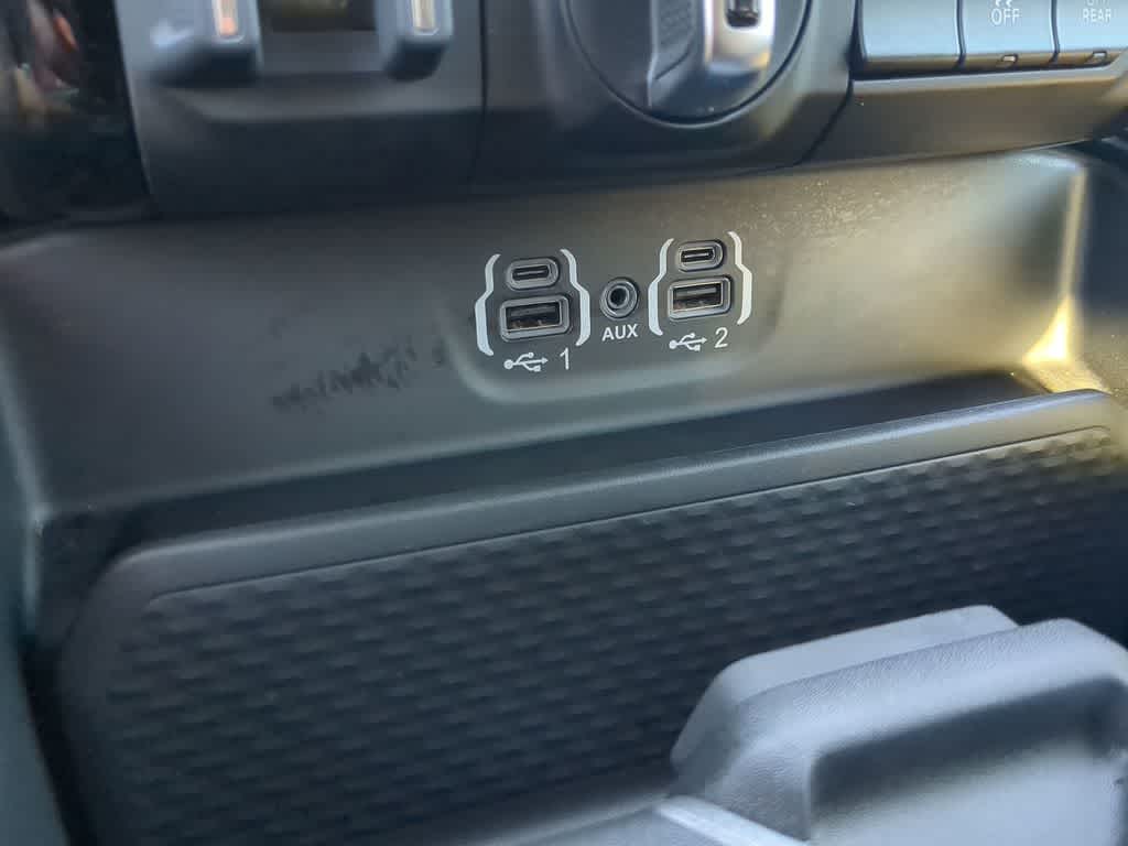 Thumbnail: 2021 RAM 1500 - 32