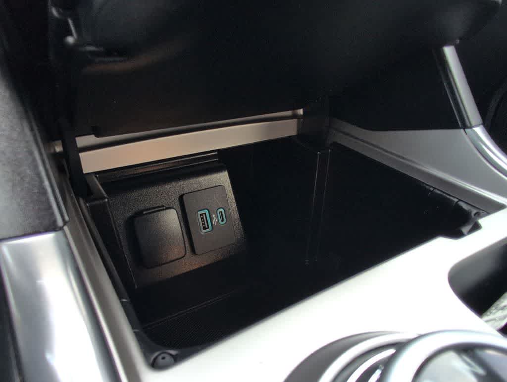 Thumbnail: 2020 Ford Explorer - 33