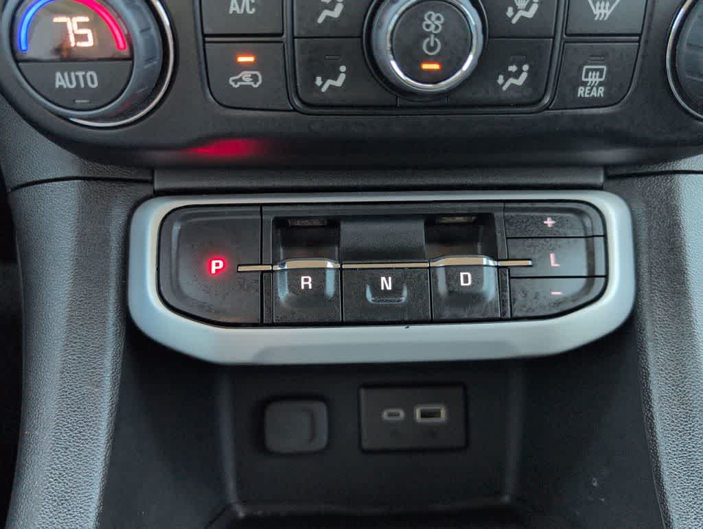 Thumbnail: 2023 GMC Acadia - 32