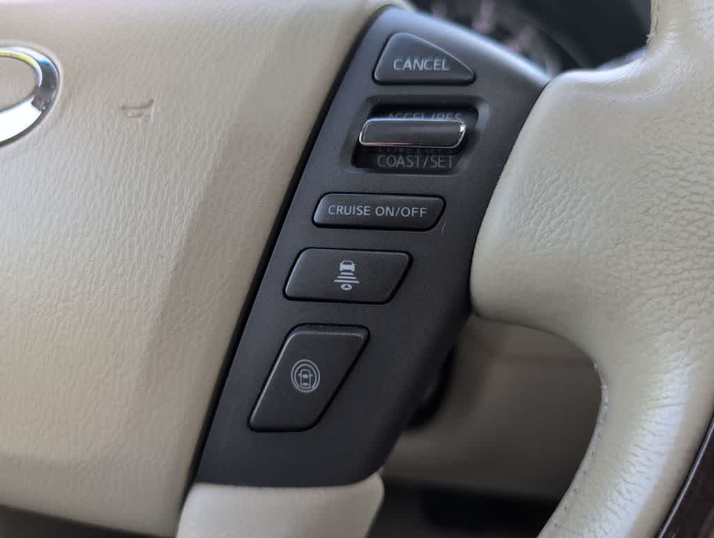 Thumbnail: 2013 INFINITI QX56 - 26