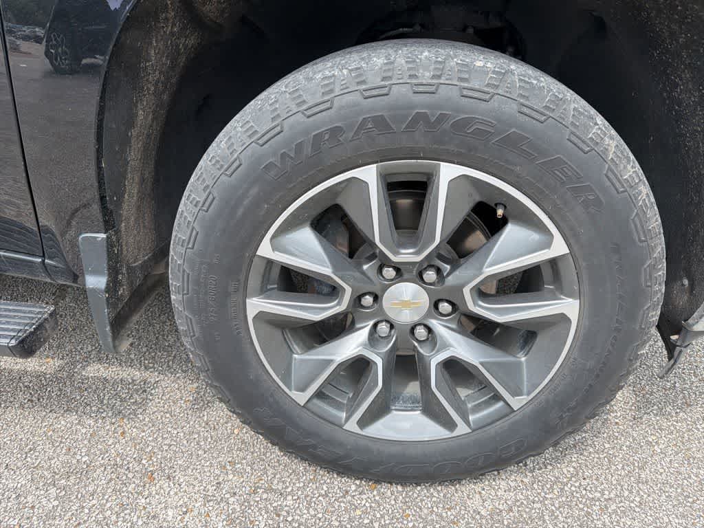 Thumbnail: 2023 Chevrolet Silverado 1500 - 19