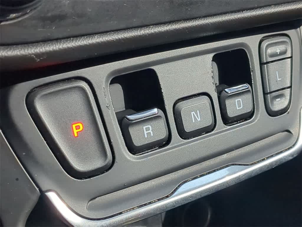 Thumbnail: 2020 GMC Terrain - 32