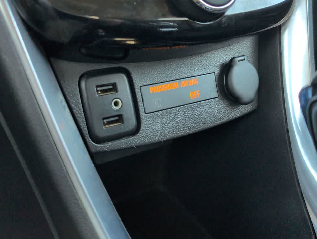 Thumbnail: 2017 Chevrolet Trax - 32