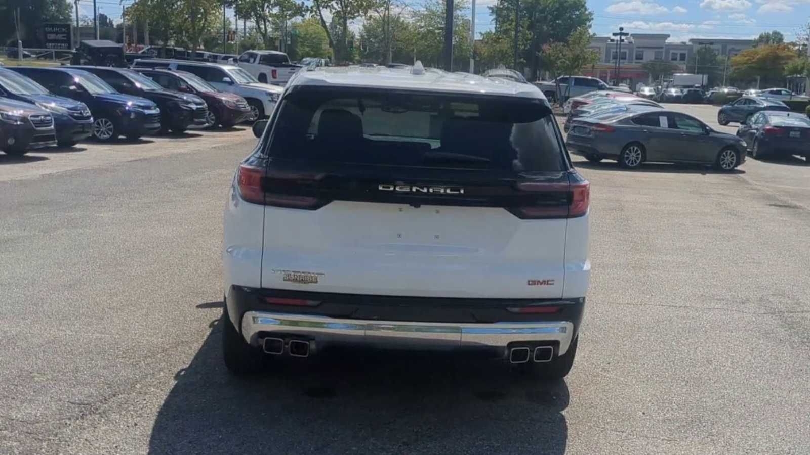 2024 GMC Acadia Denali 7