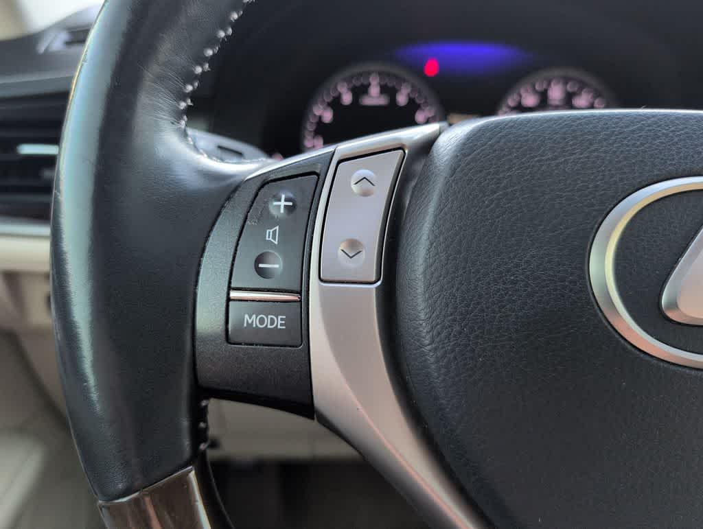 Thumbnail: 2013 Lexus ES - 26