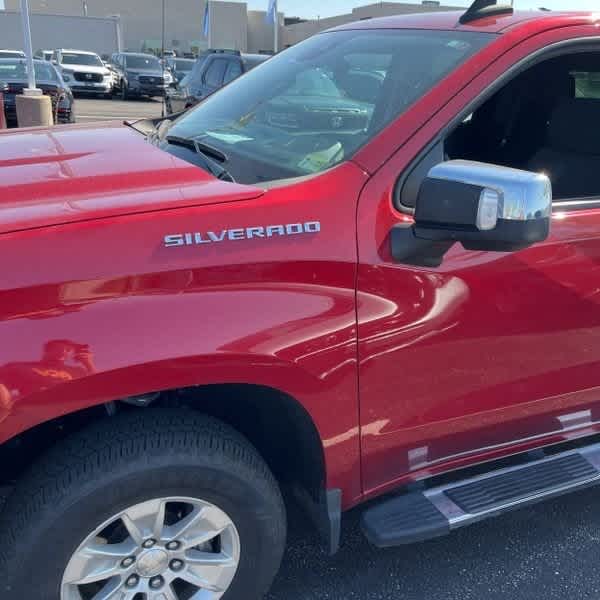 Thumbnail: 2022 Chevrolet Silverado 1500 - 2