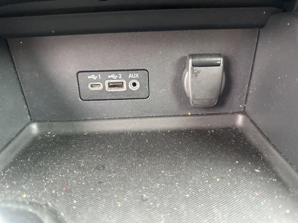 Thumbnail: 2023 Nissan Sentra - 8