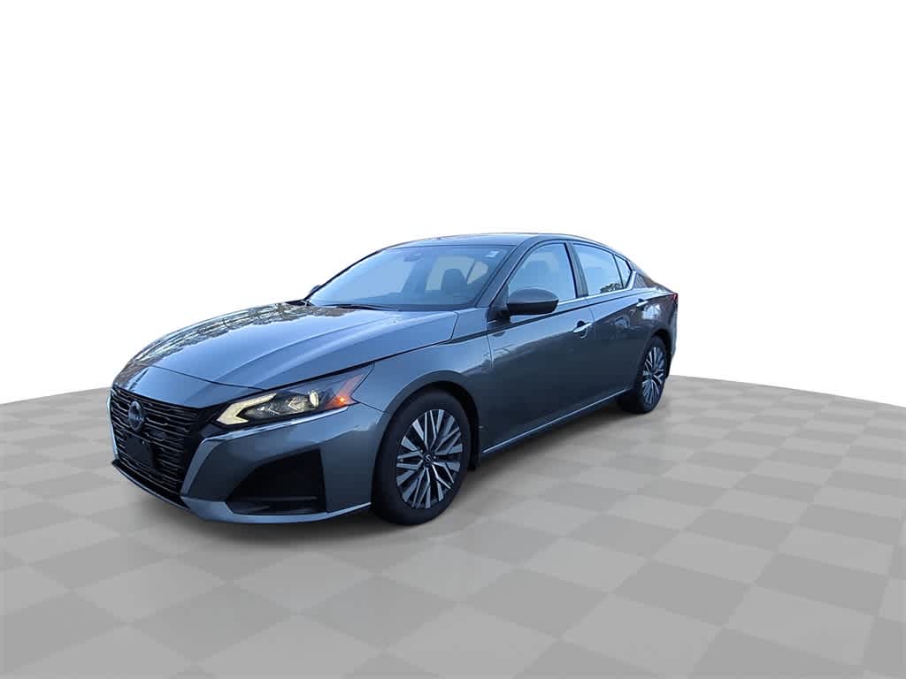 Thumbnail: 2024 Nissan Altima - 4