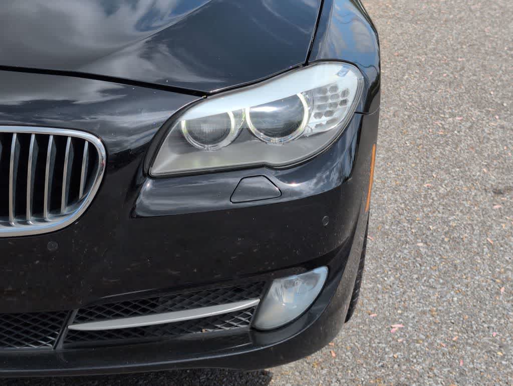 Thumbnail: 2011 BMW 5 Series - 11