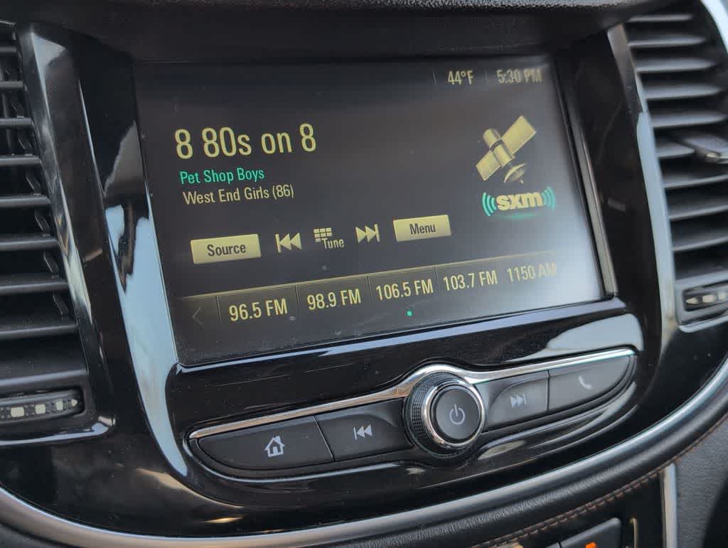 Thumbnail: 2017 Chevrolet Trax - 31