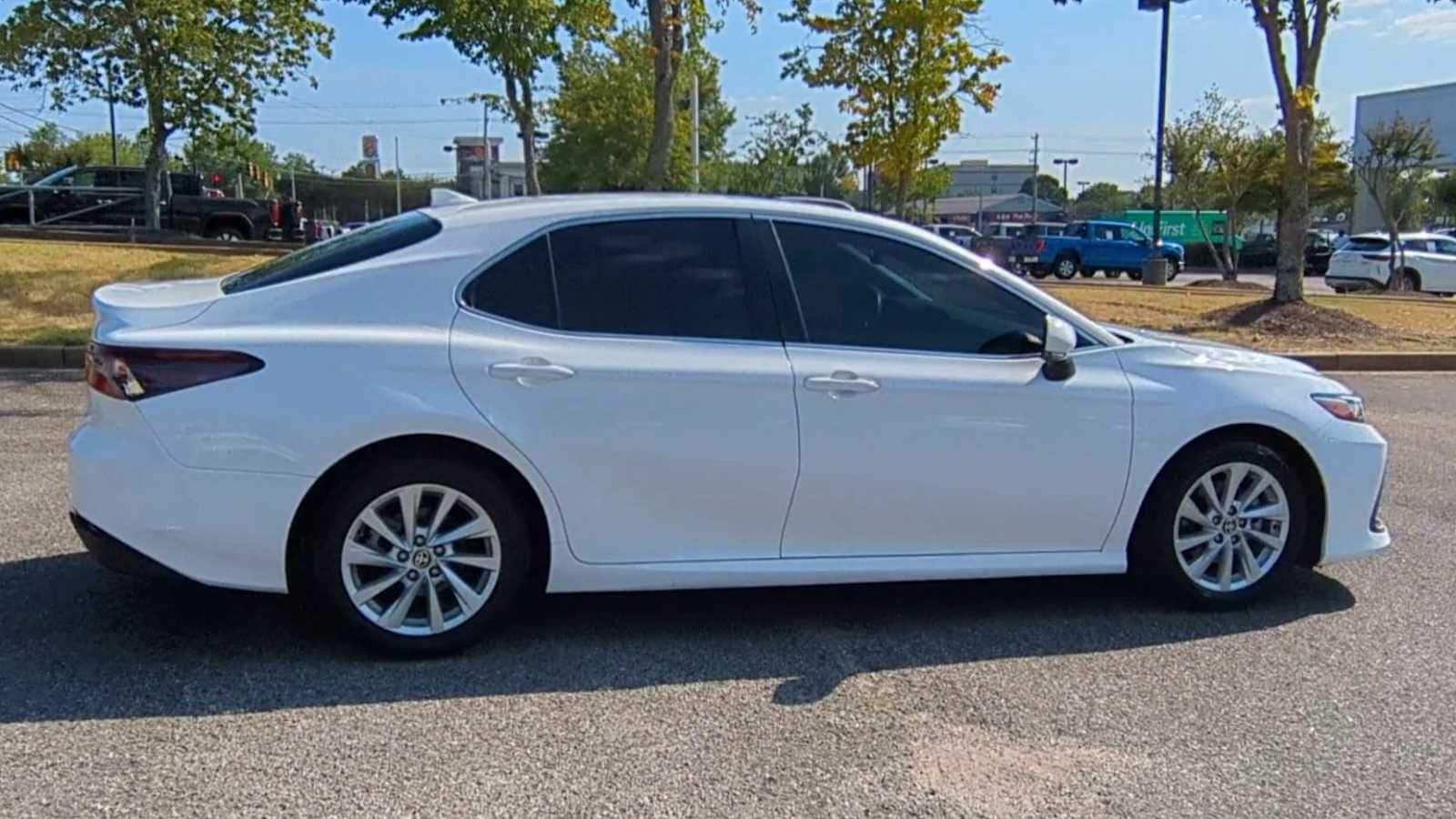 2022 Toyota Camry LE 9