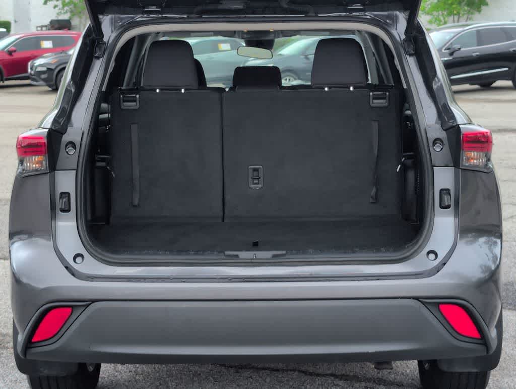 Thumbnail: 2021 Toyota Highlander - 34