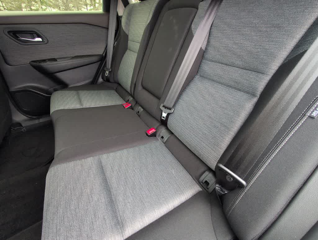 Thumbnail: 2023 Nissan Rogue - 19