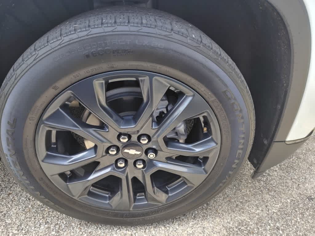 Thumbnail: 2021 Chevrolet Traverse - 21