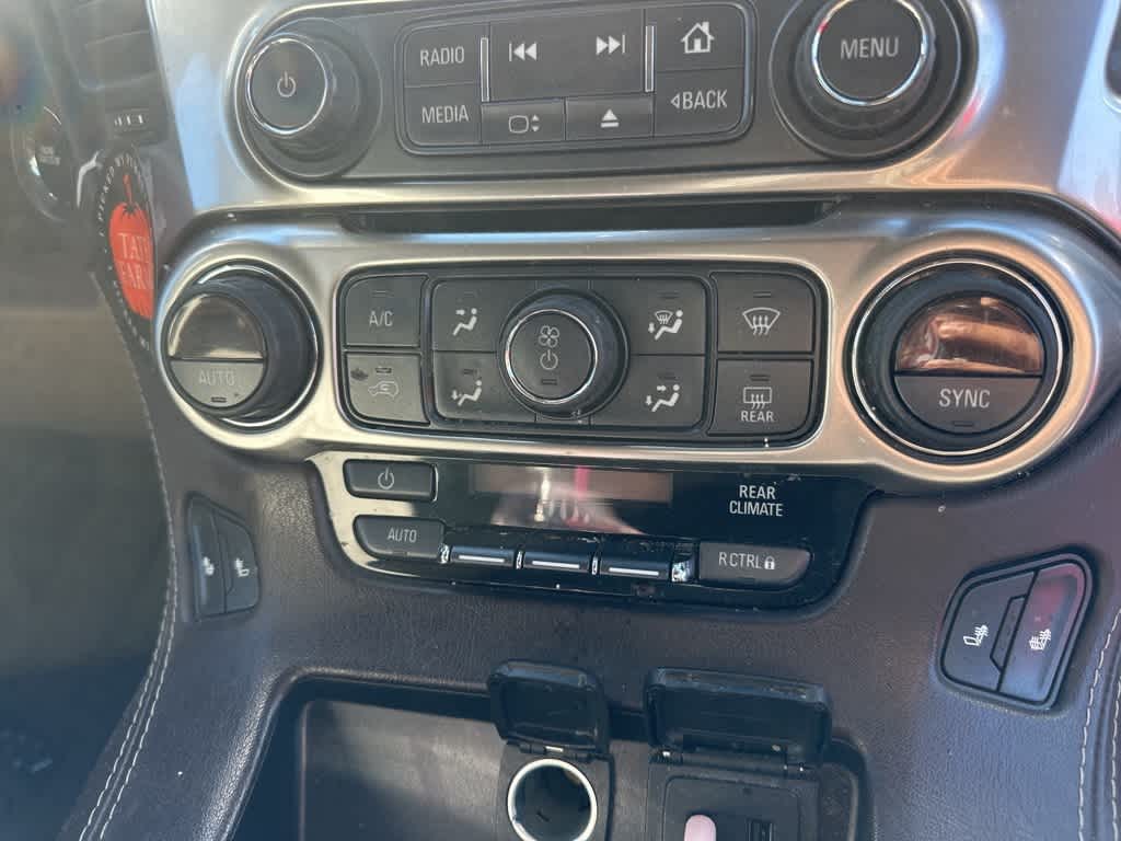 Thumbnail: 2018 Chevrolet Suburban - 7