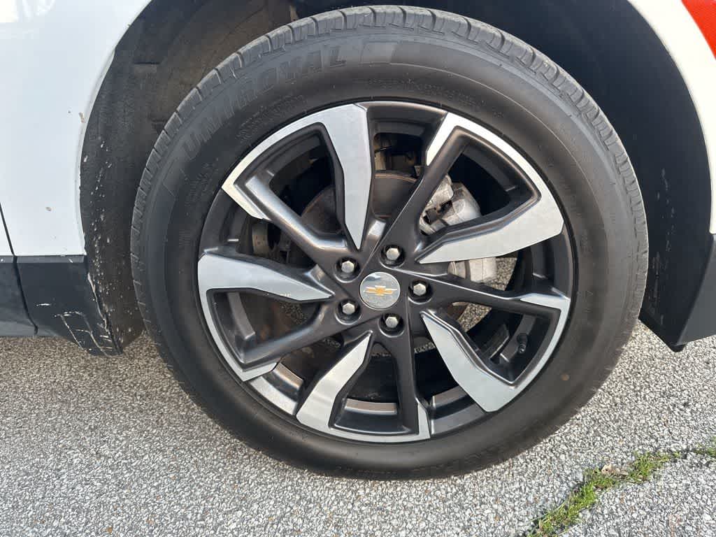 Thumbnail: 2022 Chevrolet Equinox - 6